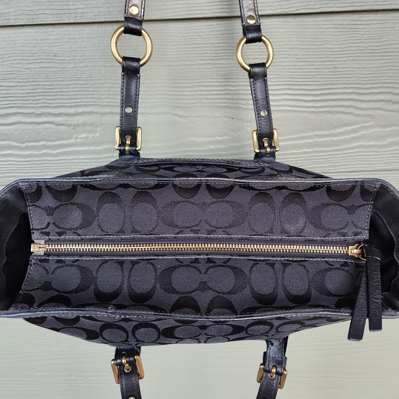 Vintage Coach Signature Jaquard Shoulder Bag - Picture 8 of 14